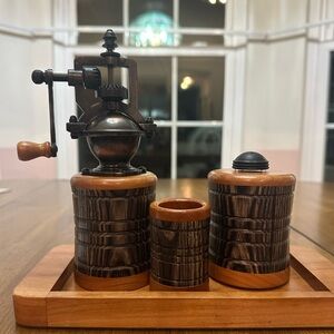 Vintage manual wooden peppermill